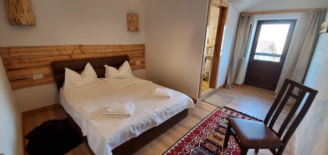 Ferma Dacilor Hotel Tohani Ngoại thất bức ảnh