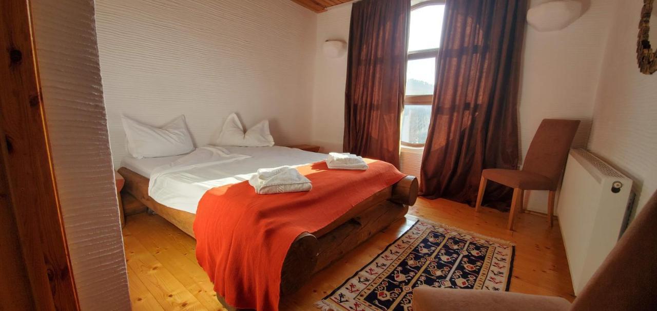 Ferma Dacilor Hotel Tohani Ngoại thất bức ảnh